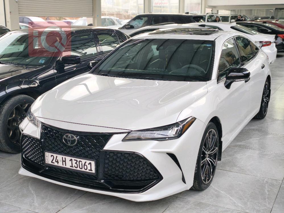 تويوتا أفالون